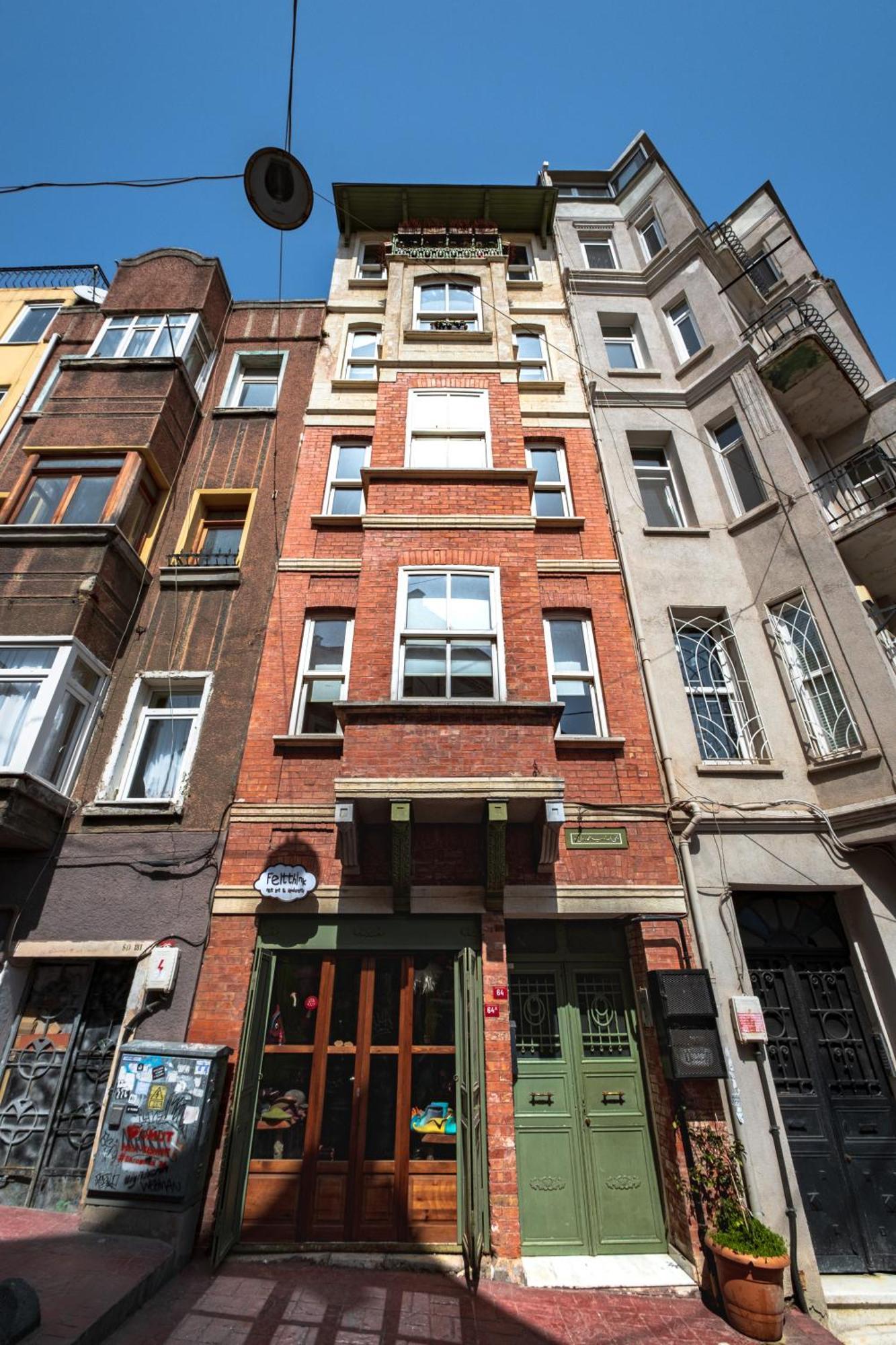 Homie Suites - Historical Apartment Nearby Galata Tower Истанбул Екстериор снимка